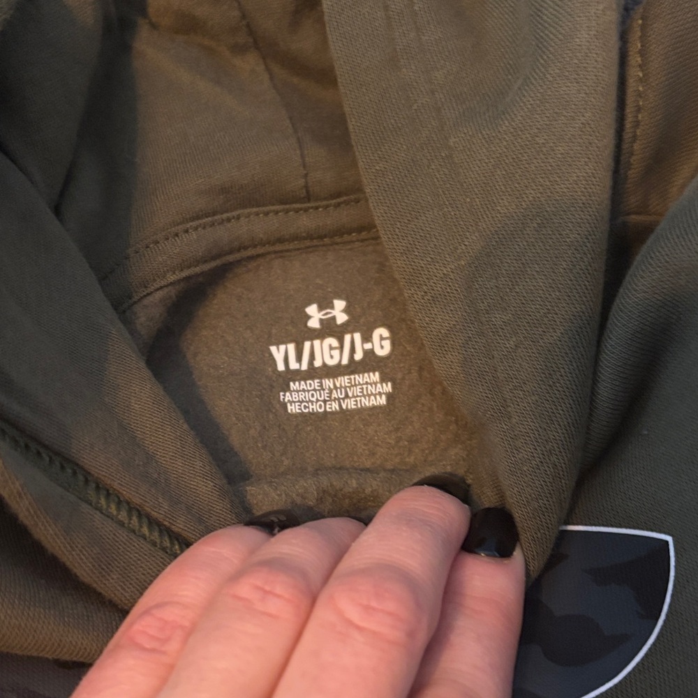NWOT Under Armour Forest Green Pullover - Picture 2 of 4